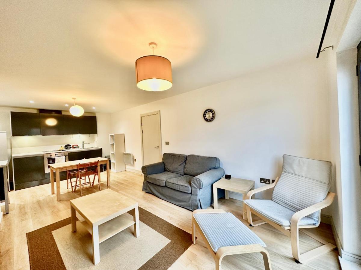 Cosy Canal View Apartment Cardiff Bay Εξωτερικό φωτογραφία